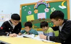 엄마가 굴 따러 가면…군인선생님과 공부하지요