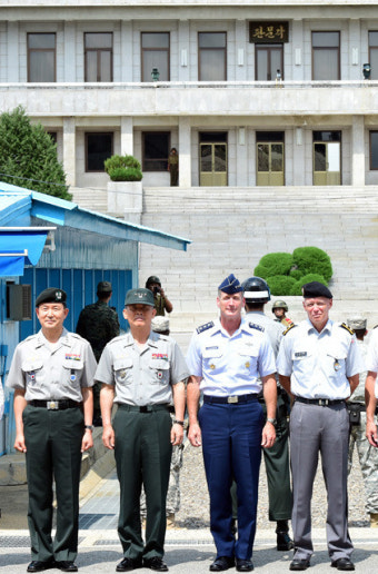 [국방포토]  판문점서 정전협정62주년 기념식