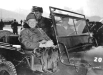 두 명의 美 전쟁영웅, 선후배 전우에서 라이벌로…