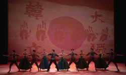 “시대적 고뇌와 아픔, 뜨거운 감동으로 선사”