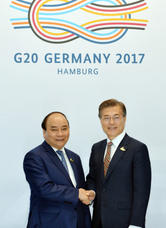 한·베트남 첫 정상회담…“전략적 협력파트너십 더욱 강화”