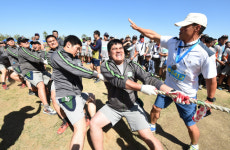 함께 달렸다, 애국 품고… 함께 새겼다,  호국의 뜻…