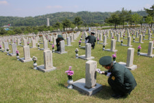 203분의 숭고한 정신 되새기며