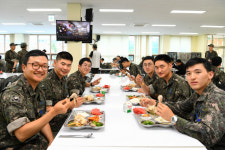 전복삼계탕 먹고 무더위 이기자