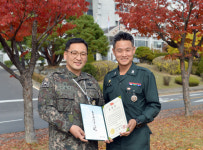 조깅 중 의식잃고 쓰러진 장교 골든타임 내 응급실 긴급 이송