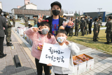 서산시 마늘·딸기 직거래… 도시락데이 행사