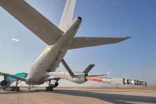 [조종원기자의 국군무기도감] 30.공군 다목적공중급유수송기 KC-330 시그너스(끝)
