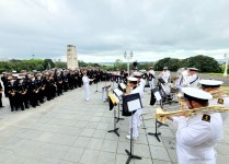 순항훈련전단, 뉴질랜드 참전 기념비 참배·헌화