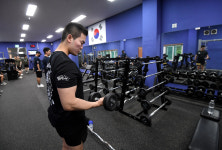 제안합니다! 근력 키울 체단실을 지식 쌓을 북카페를