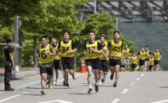 기초체력 뿜뿜 전우사랑