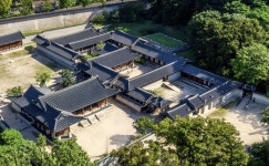 ‘빛’과 ‘어둠’ 공존하는 곳…닫혔던 건청궁·향원정 문 열린다