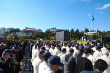 ‘부산을 향하여’ 전 세계 고개 숙이다