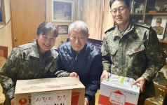 나눴다…100포기 사랑의 김장 김치