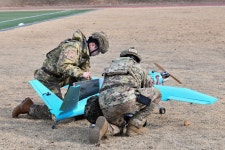 기지 침투 ‘바늘구멍 단서’까지 잡는다