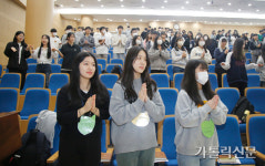 친구들과 만들어가는 축제 같은 미사, 매주 기다려져요”