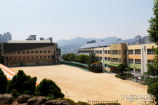 [가톨릭학교를 찾아서] (26)부산 성모여자고등학교