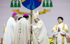 이성효 주교 마산교구장 착좌