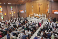 수원교구 대학동본당, 설립 40여 년 만에 성전 봉헌 ‘감격’