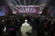 교황청, ‘가난한 이들 위한 성탄 콘서트’ 개최