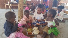 수원교구, 8개국에 급식·교육·의료 지원