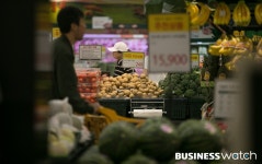  이마트의 실험…냉장·냉동식품 진열공식 깬다 