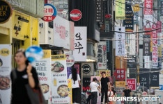 치킨프랜차이즈 1000개 중 7개만 직영점...왜 문제일까?
