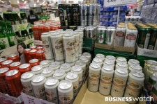 날개 단 수제맥주…캔맥주 시장 흔들