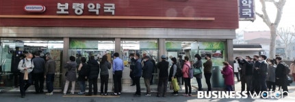 [포토]마스크 5부제 첫날 곳곳서 삐걱