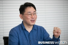 [비즈人워치]스마일 카드와 수저의 공통점