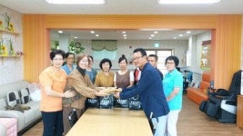 모다드렁 중문요양원에 생활한복 전달