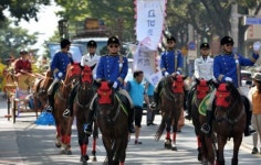 고마로 馬축제 거리 퍼레이드