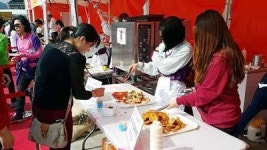성산일출봉에서 제주 수산물 맛봐요