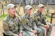 불길 뛰어든 해군 UDT 대원들