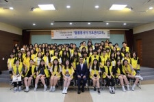 돌봄 봉사자의 기초관리교육 및 문해학습자의 힐링캠프 성황