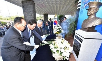 도민 수 백명 살린 문형순 서장 흉상 제주에 건립