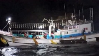 제주 고산포구 낚시어선 좌초… 해경 예인·구조