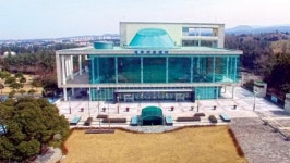 [새해 제주문화계가 뛴다] (2)제주아트센터