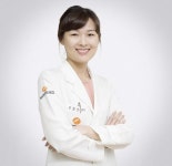 [칼럼] 건조할 때 찾아오는 불청객 ‘건선’, 체계적인 진단으로 맞춤 치료해야
