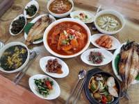 제주도 성산일출봉맛집 표선 세화해녀의 집, 최남단방어축제 인파 몰리는 맛집