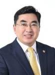 이경용 제주도의원, 4·15총선 불출마 도의원 길 우선