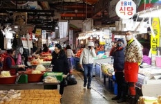 중국인 많이 찾는 제주시 중앙로상권 가보니…