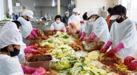 위미 고향생각하는주부모임 김치 나눔