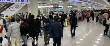 아쉬운 명절… 내년에는 꼭 온 가족이 함께해요