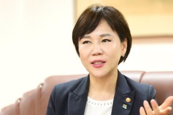 전현희 