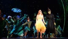 인기뮤지컬 위키드가 눈앞에