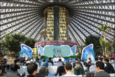 전기차의 앞날...밝지만 순탄치만은 않을 것