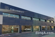 푸조 일산 전시장, 최신 브랜드 로고·BI 적용 새단장
