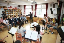 [포토] 강릉 신왕초, 오케스트라와 함께하는 작은학교 희망이야기