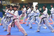 [포토] 우석대 태권도학과, 총장기 전국 태권도대회 시범공연