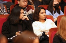 [포토] 한양대, 국제겨울학교 입학식.. 축하공연 관람중인 외국인학생